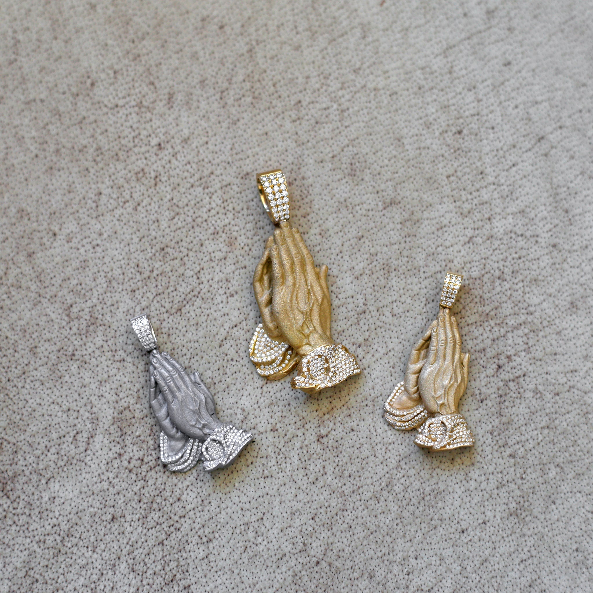 FENOM Mega Praying Hands - Fenom & Co.